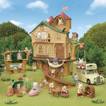 Load image into Gallery viewer, Calico Critters Adventure Treehouse Gift Set
