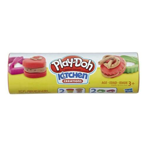 Play-Doh: Kitchen Creations/ 2 pack brown and red with 2 cutters